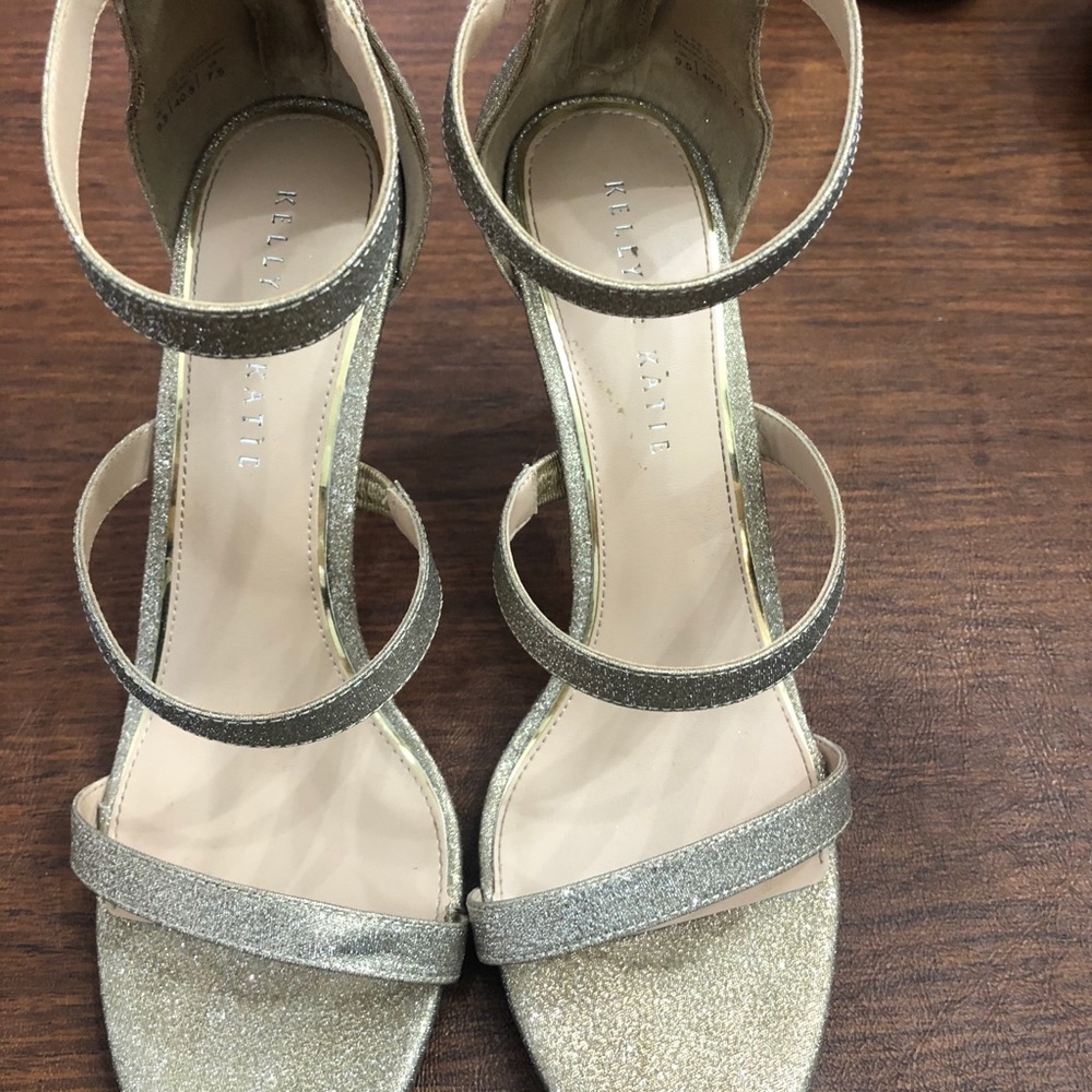 Kelly and Katie Sparkly Golden Heels 👡